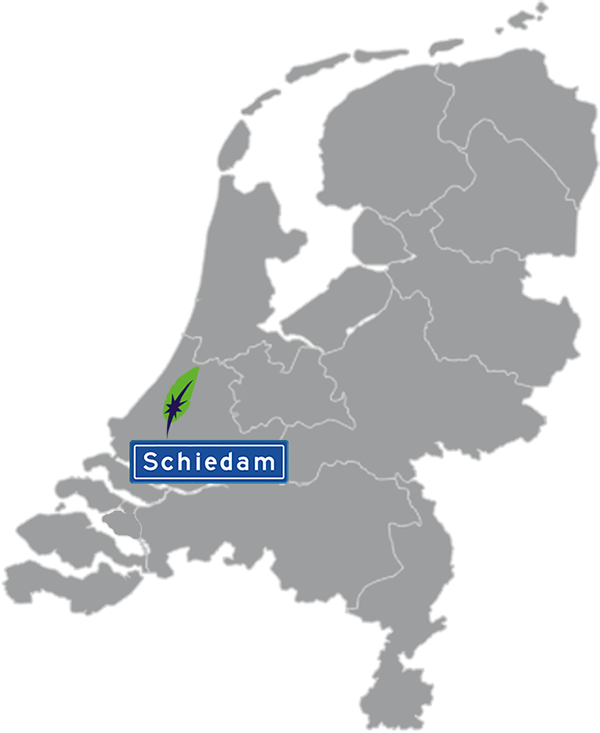 Landkaart Nederland grijs - locatie Dagnall Taleninstituut in Schiedam - aangegeven met blauw plaatsnaambord met witte letters en Dagnall veer - op transparante achtergrond - 600 * 733 pixels